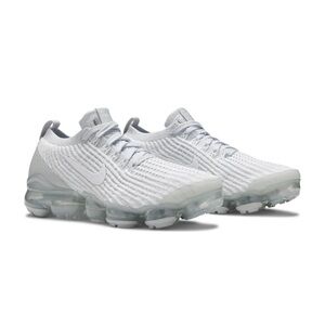 Women’s White Nike Vapormax Flyknit 3